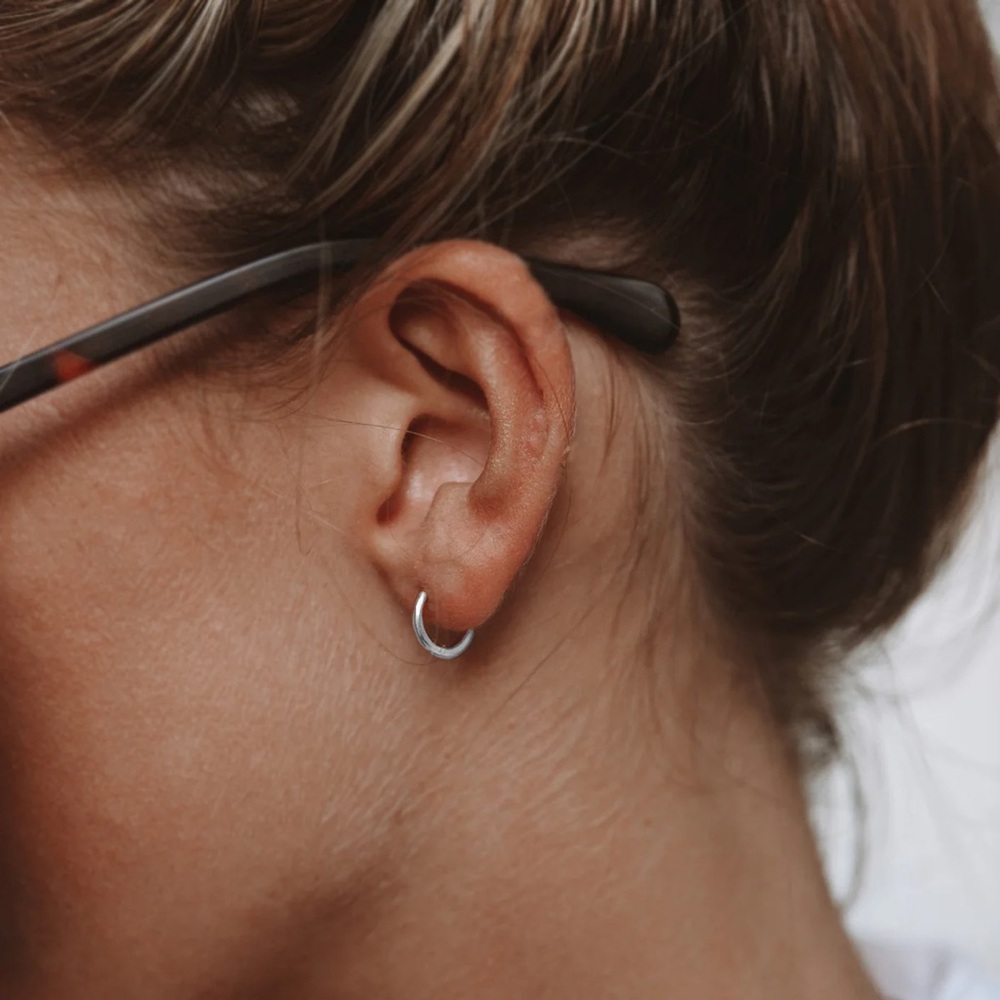 TINY HUGGIE HOOPS